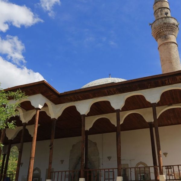 Tavas Hırka Camii › Gezi Rehberi | Tavas | Denizli