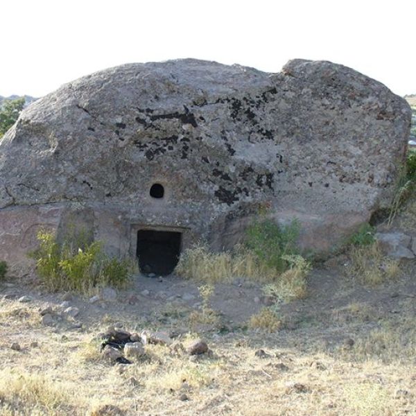 Frig Kaya Mezarı › Gezi Rehberi | Seydişehir | Konya