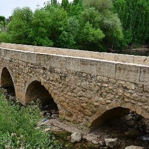 Başkavak Köprüsü › Gezi Rehberi | Savur | Mardin